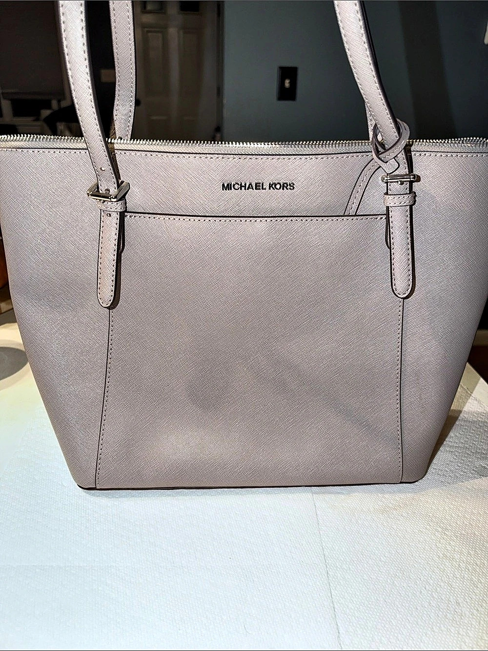 Michael Kors Jet Set Travel Saffiano Leather Top-Zip Tote Gray Tote